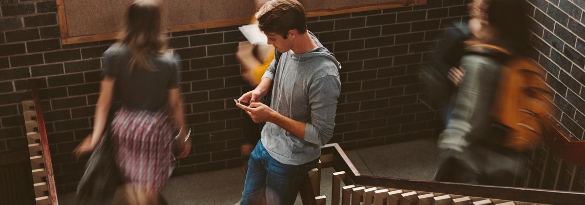4 Reasons Schools Should Use Message Boards to Break Through in an Age of Cluttered Information